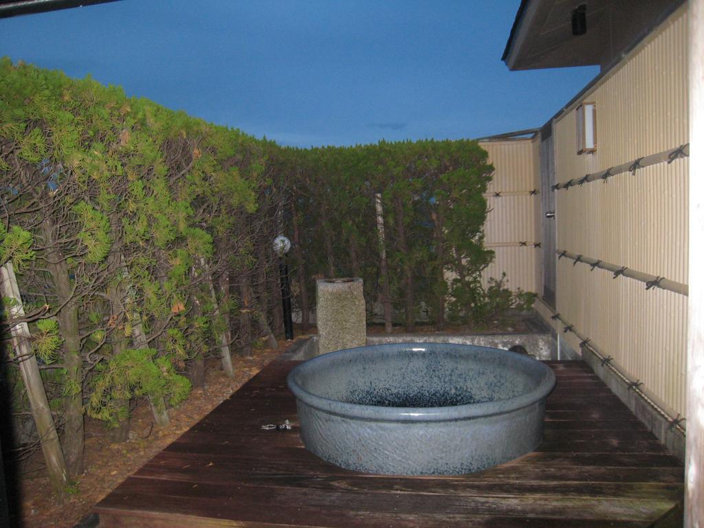 Utsumionsen Ichizu Hotell Aichi Eksteriør bilde