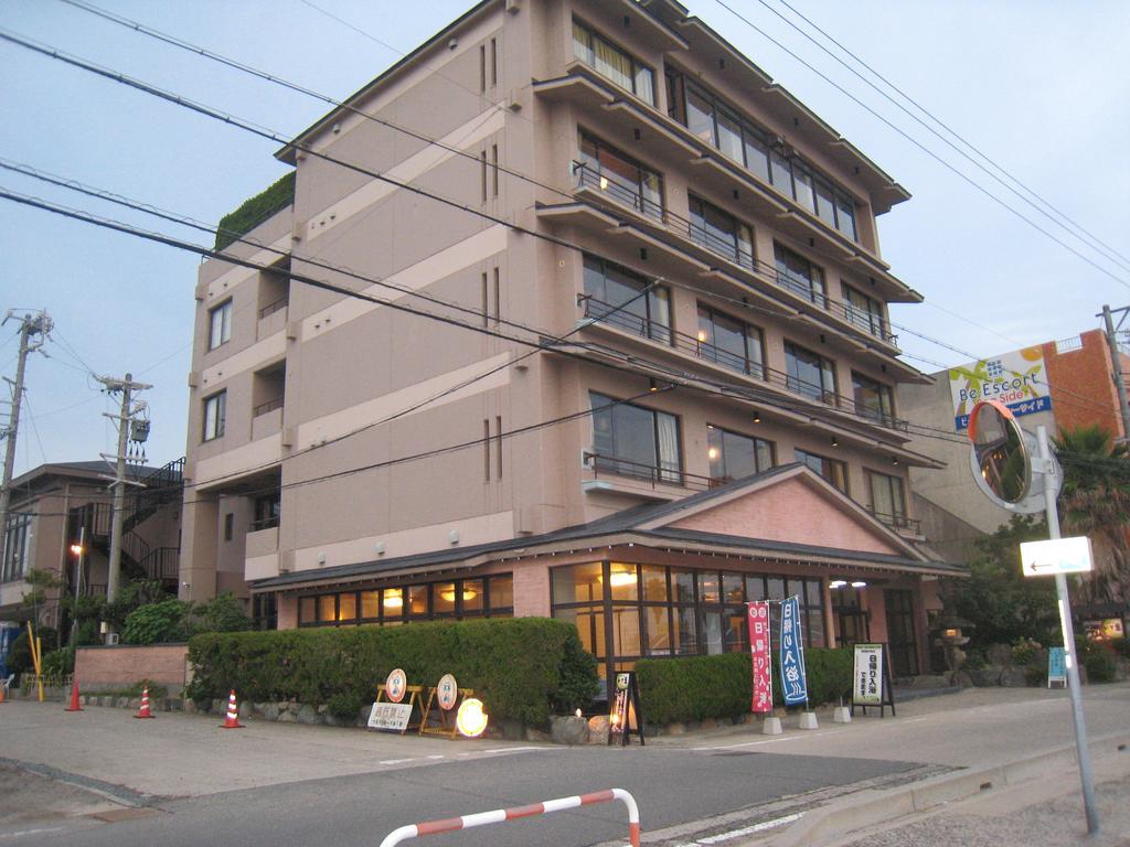 Utsumionsen Ichizu Hotell Aichi Eksteriør bilde